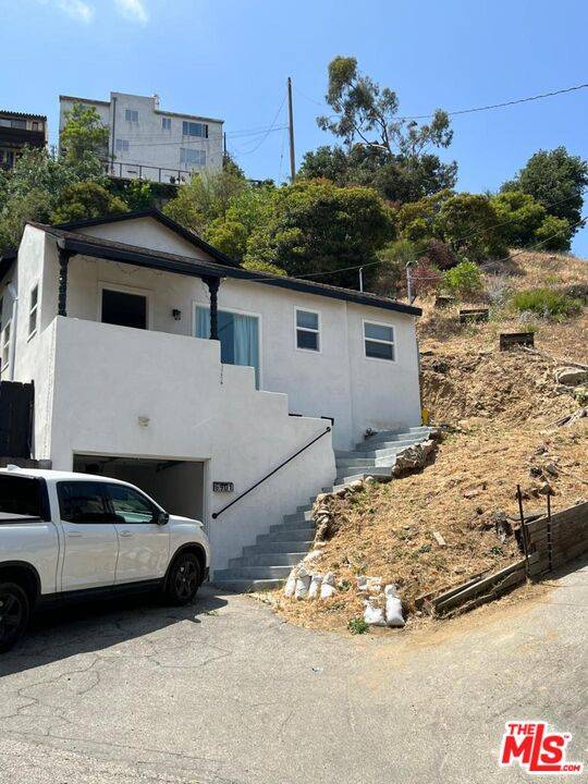 6901   Cahuenga Park Trl 1BR Hollywood Hills East La