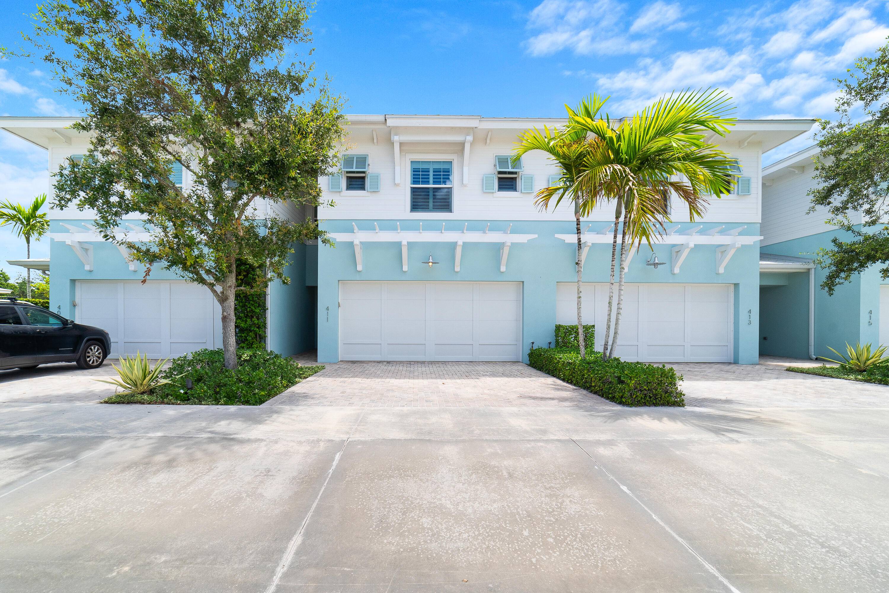Discover an amazing opportunity to live and work in the highly sought after, Historic Downtown Stuart !