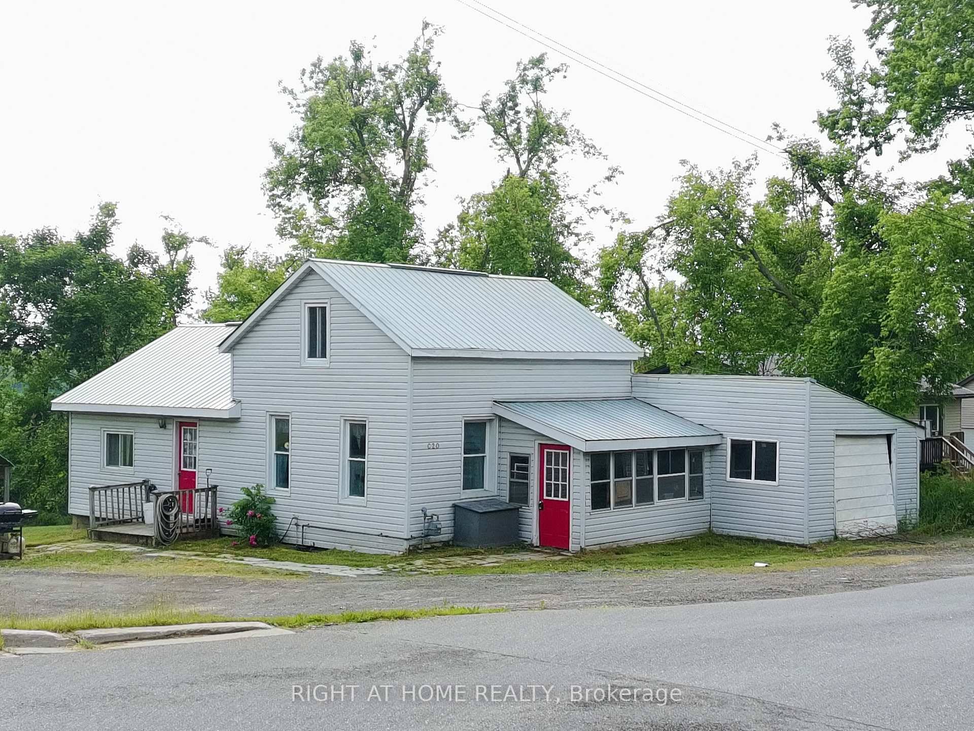 Attention Investors, First Time Homebuyers, And Renovators !