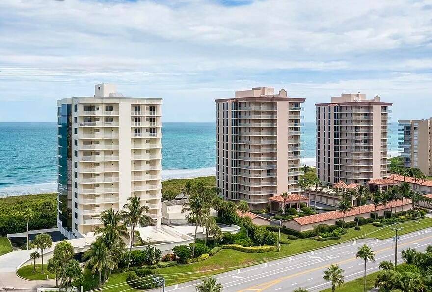 SE corner unit with panoramic view, higher ceilings, 3 bedrooms, 3.