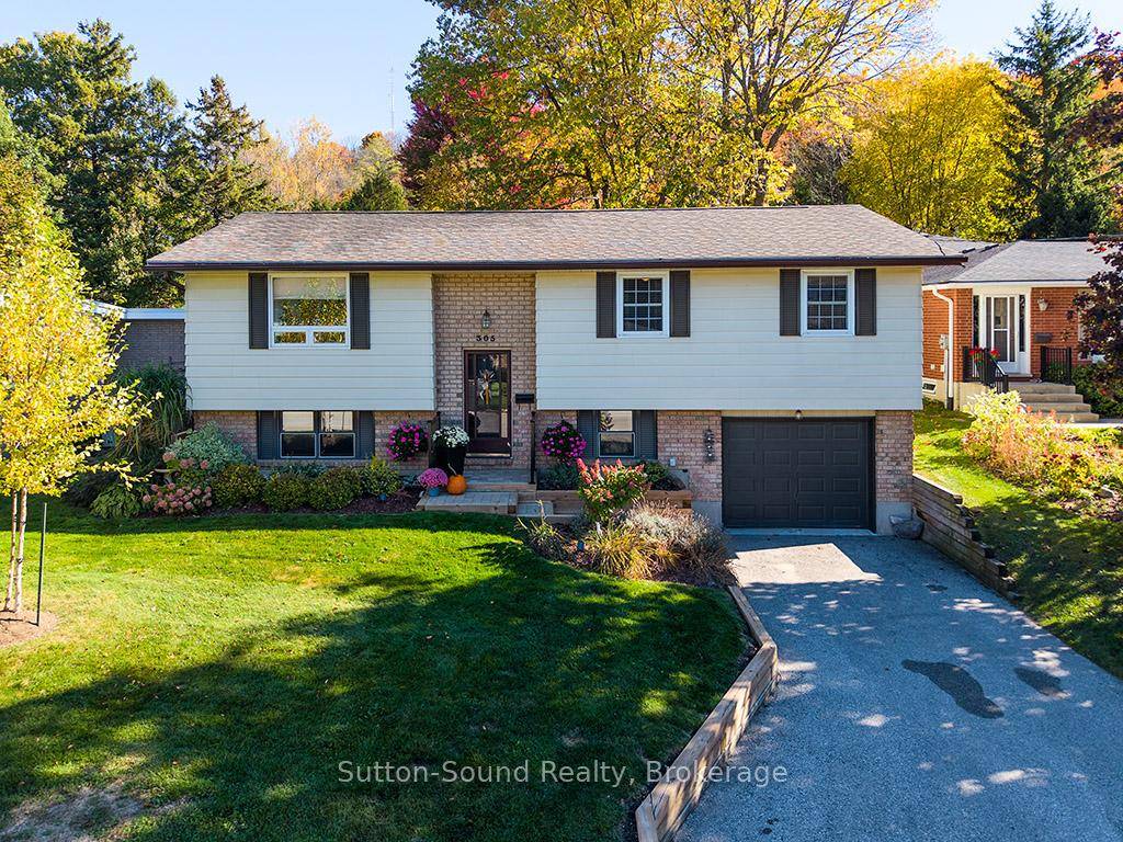 On a quiet Cul de sac sits this meticulous 3 1 bed, 2 bath raised Bungalow.