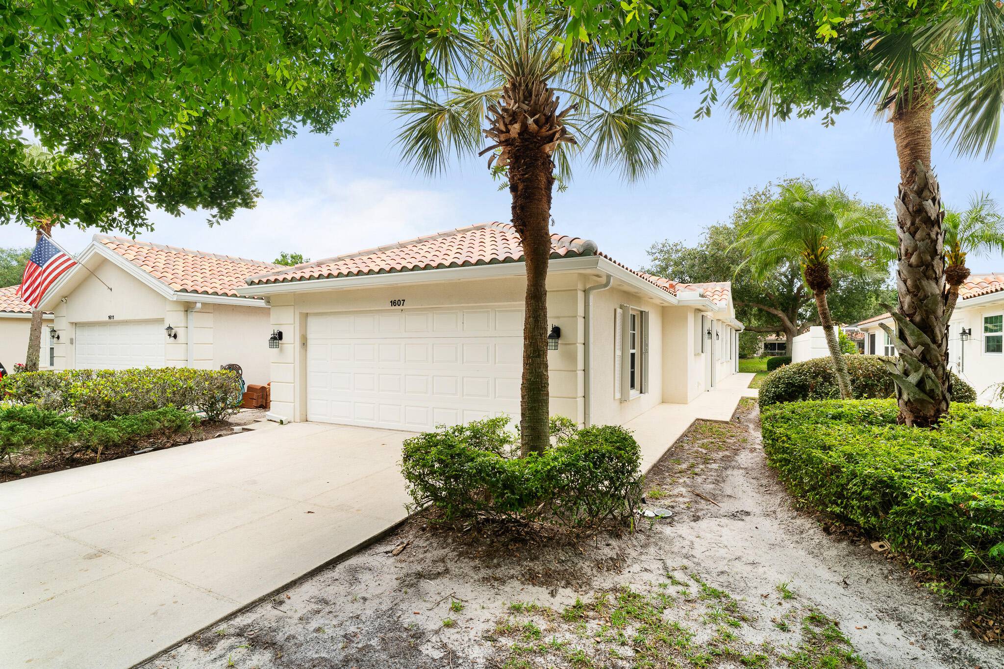 Rare Cypress Lakes, Divosta built, home in the center of Palm City.