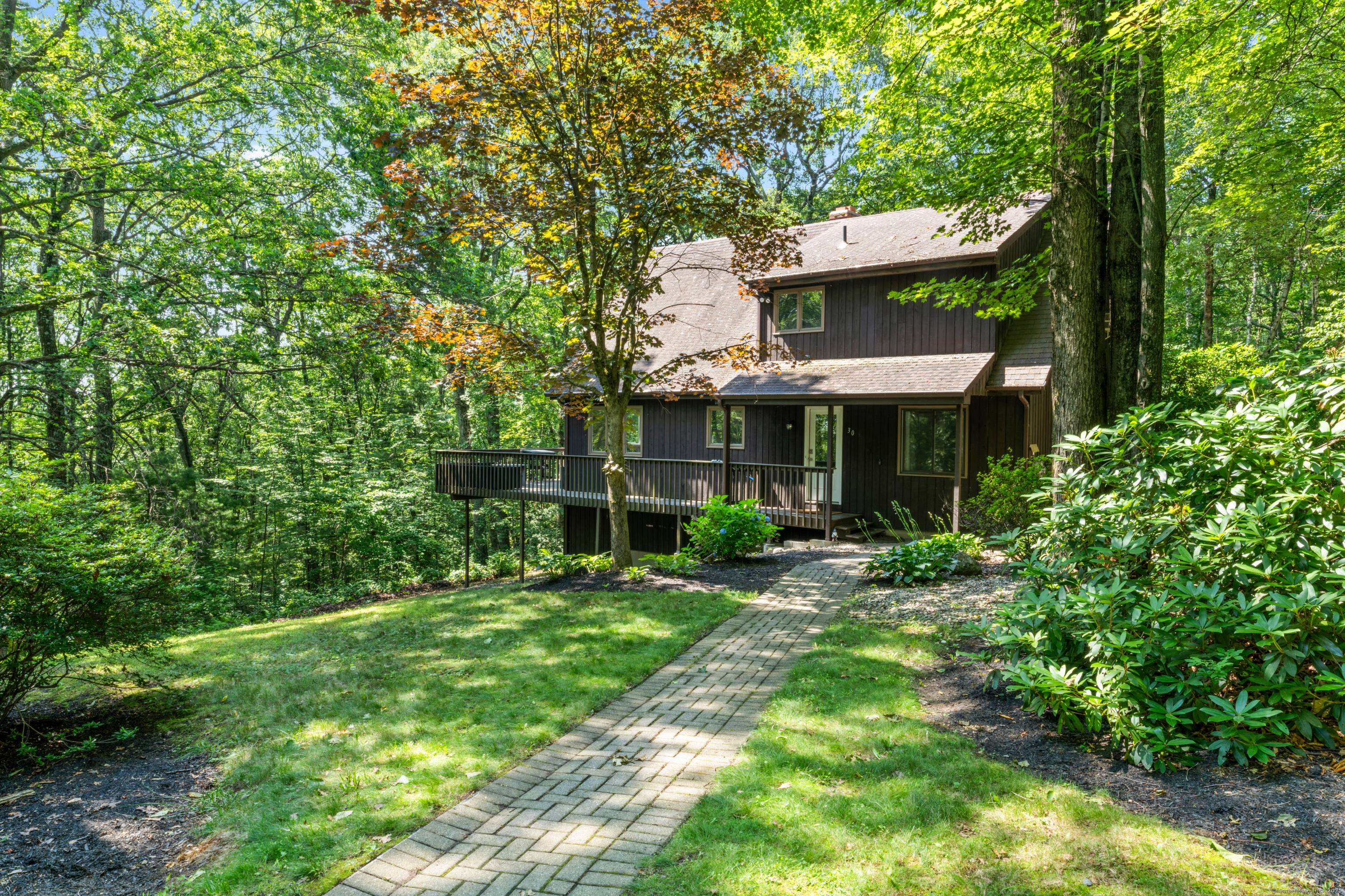 Welcome to 30 W. Woods Road !