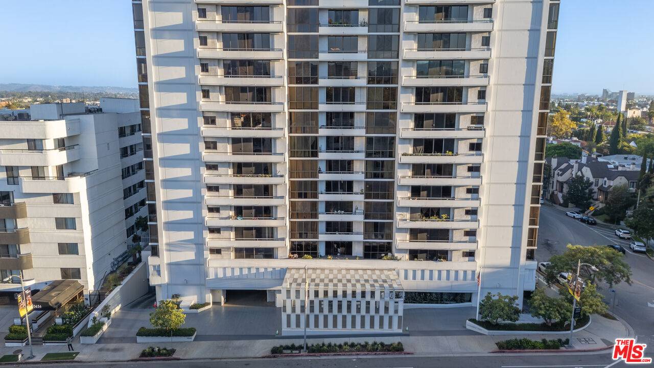 10660   Wilshire Blvd 3BR Westwood La