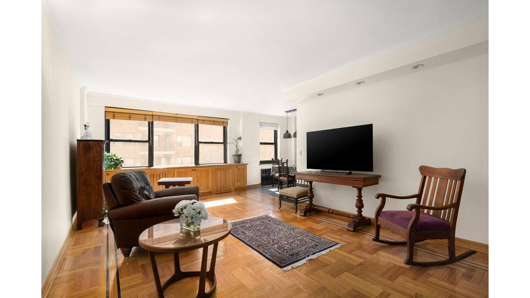 Welcome to residence 4DE at The Yorkgate, a beautifully proportioned three bedroom, two bathroom home offering a thoughtful layout and generous living spaces throughout.