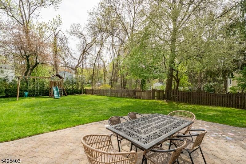 This beautifully maintained 5BR, 2.