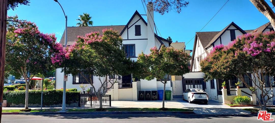 5076   Lemon Grove Ave La