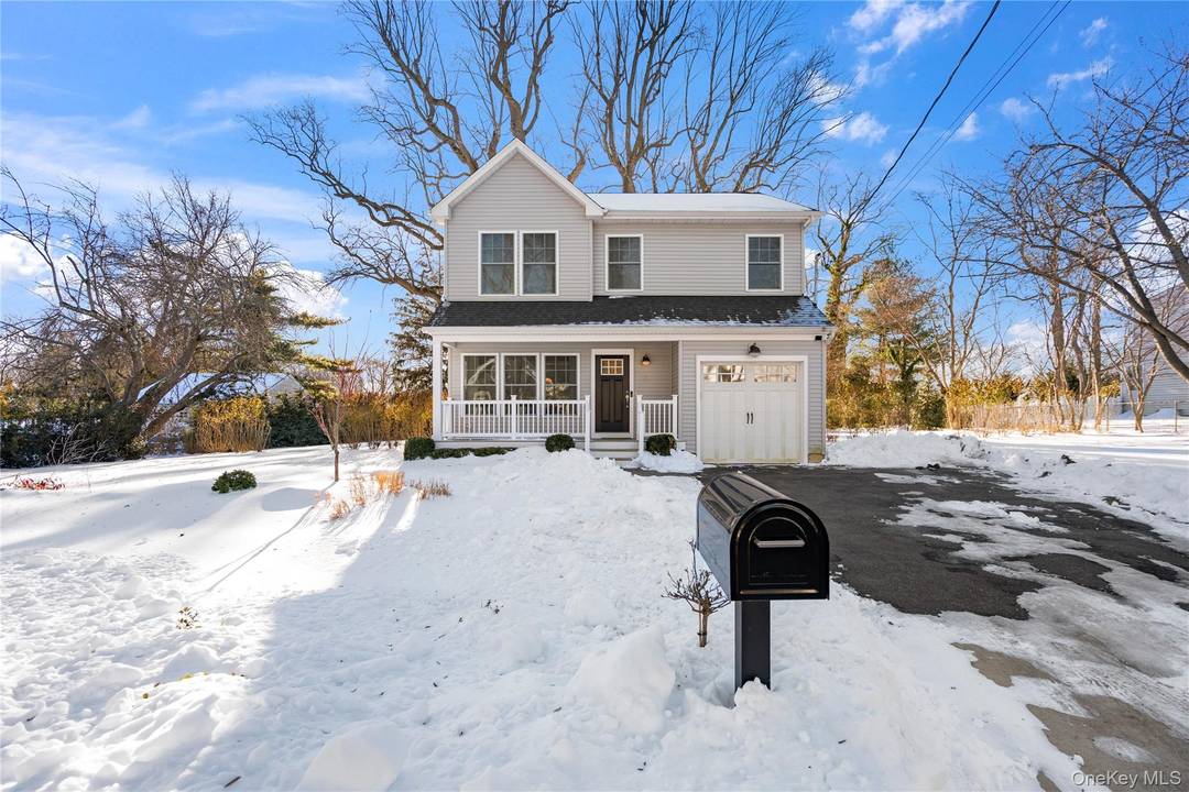 Welcome to a rare offering in Eaton s Neck a 2022 energy efficient colonial set within one of Northport s most private and tightly held coastal communities.