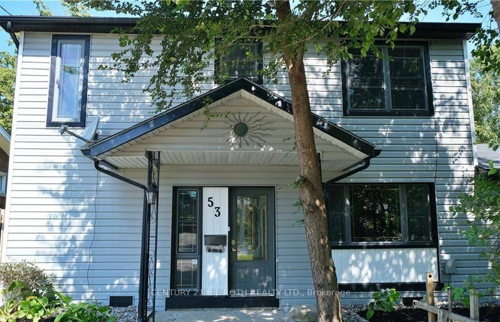 ANNUAL LEASE Charming 3 bedroom home in Central Collingwood available for 2700 month includes heat, hydro, water, sewer and lawn maintenance !