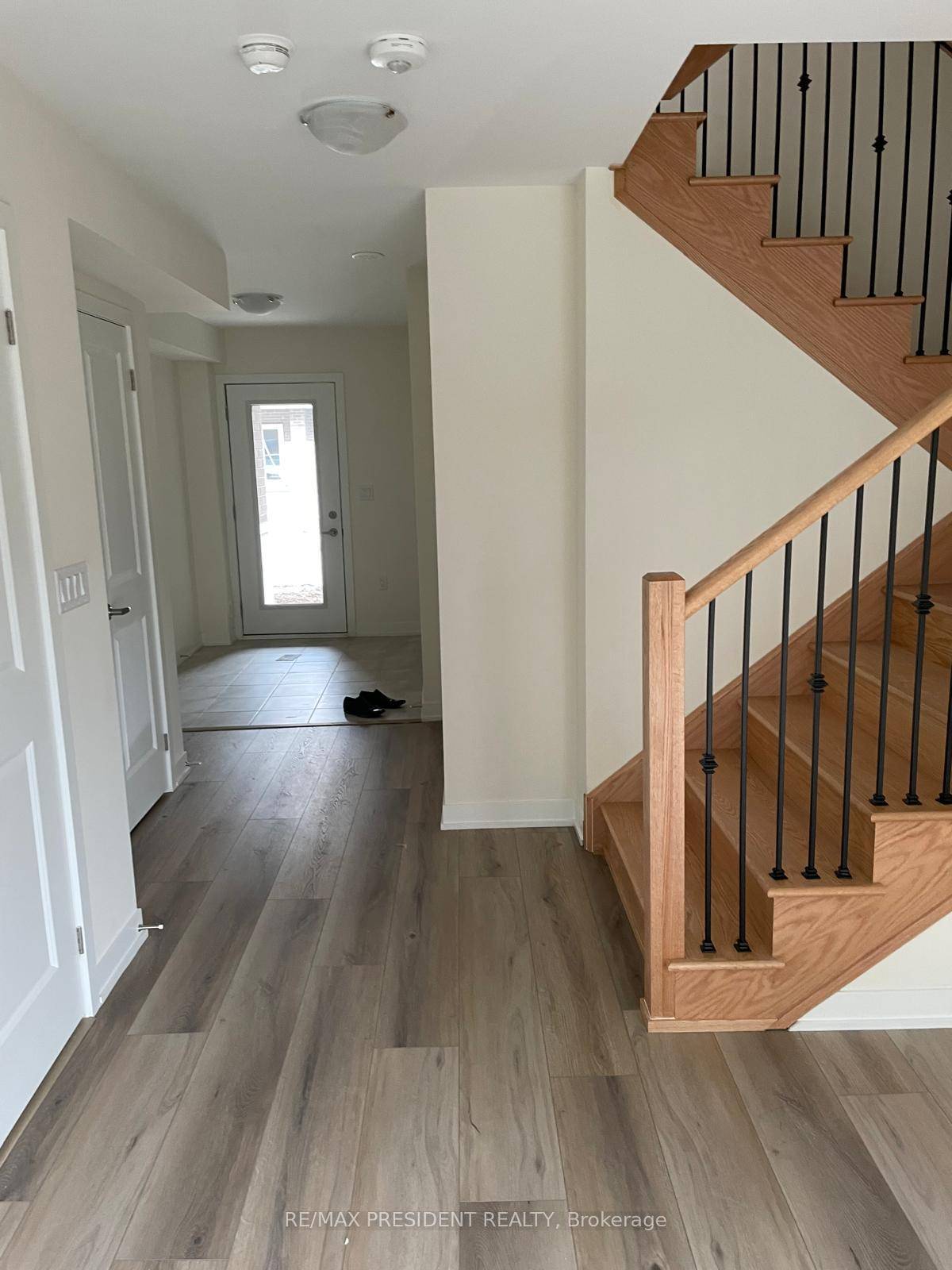 Discover this stylish 3 bedroom, 4 bathroom townhome offering 1, 865 sq.