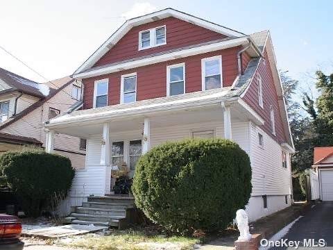 This magnificent property offers an ideal sanctuary for a big family seeking comfort, style, and ample space.