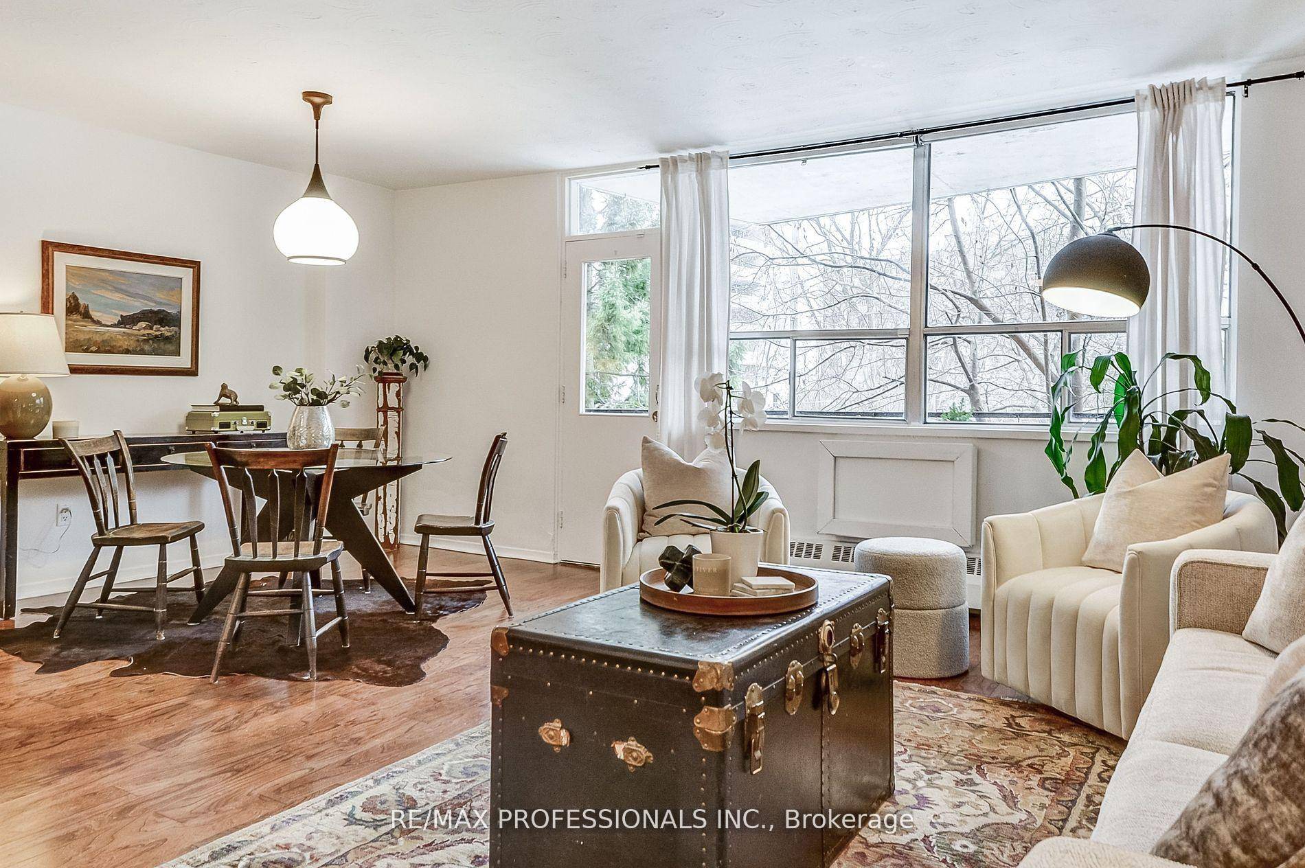 Beautifully Kept, Spacious 960 square feet and Bright 2 Bedroom 1 Bathroom Co op Unit for Sale !