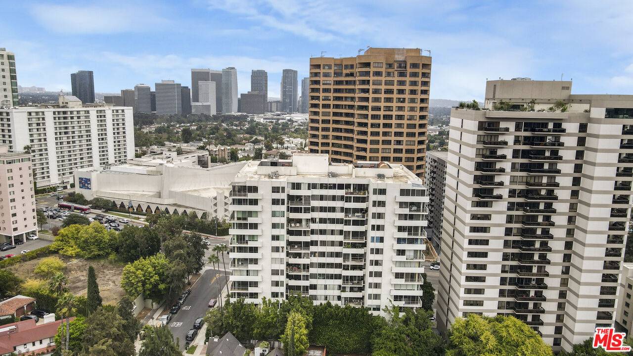 10433   Wilshire Blvd 1BR Westwood La