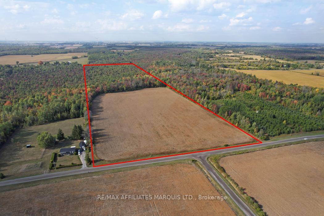 Discover 32 acres of opportunity !