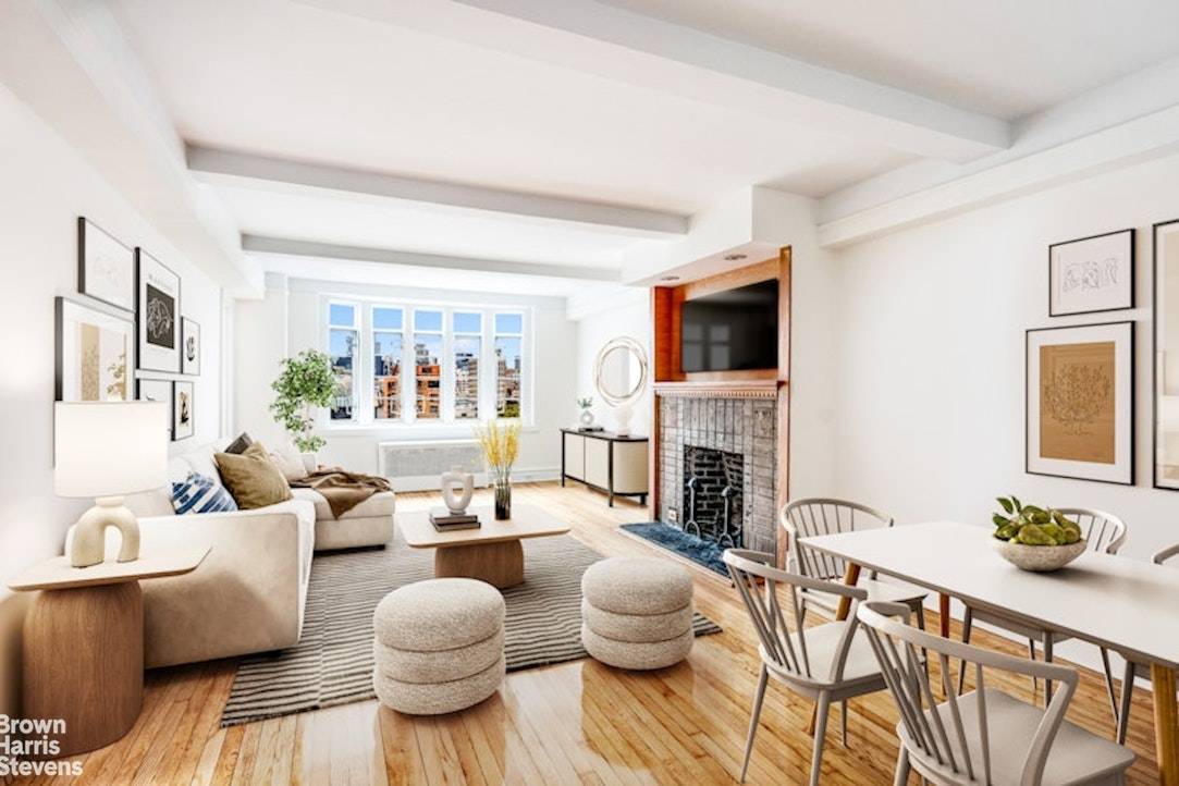 Situated on one of the most desirable blocks in Greenwich Village, this large one bedroom boasts magnificent light and wide open views over Lower Manhattan from every window in the ...