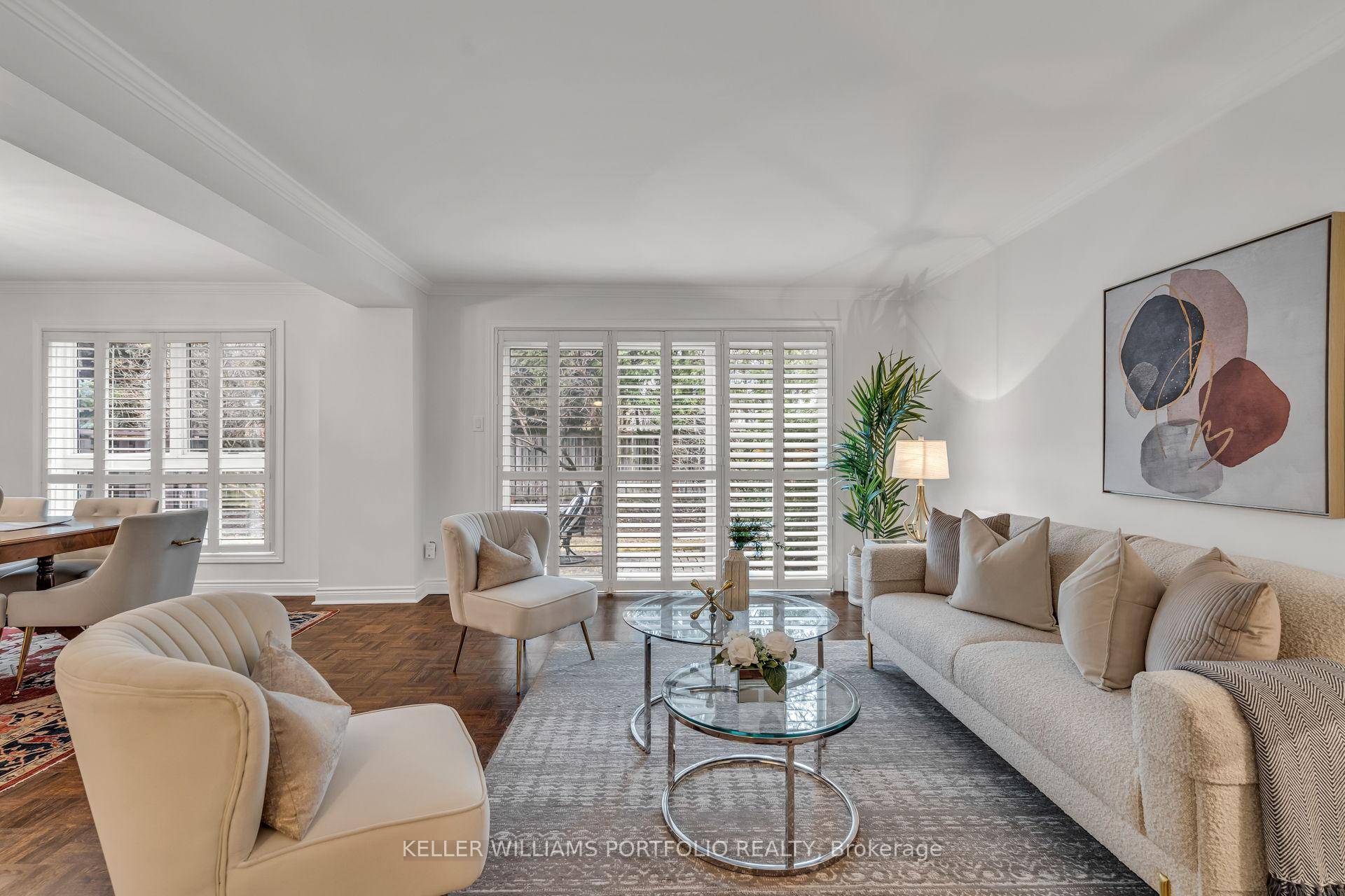 Nestled in the Exclusive Community of Prestigious Bayview Mills, You Will Find this Beauty !