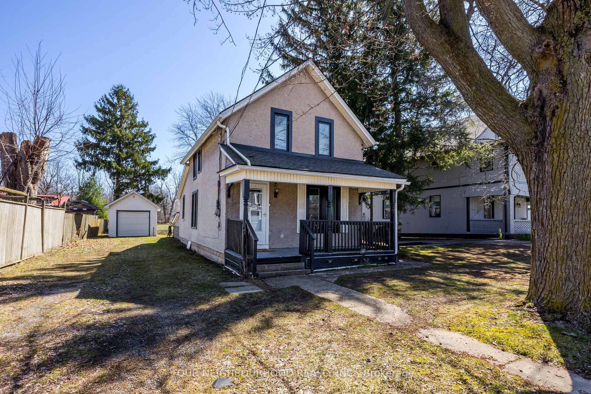 Your Dream Home Awaits ! Charming 3 bedroom house on a massive 60 x 295 ft lot in Ridgeway !