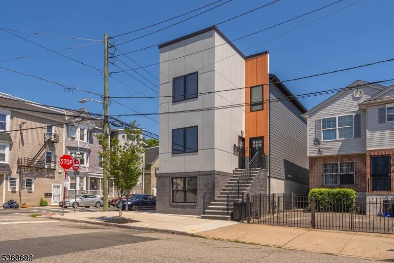 Introducing a brand new two family home built from the ground up by a reputable local builder.