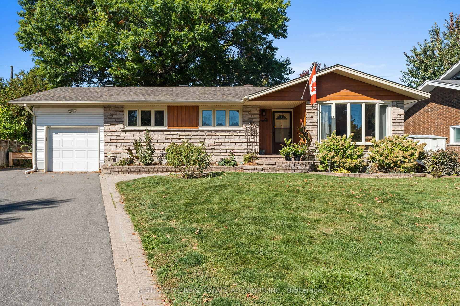 This charming bungalow in Riverside Park offers one storey living on a pie shaped lot with a large, private yard.
