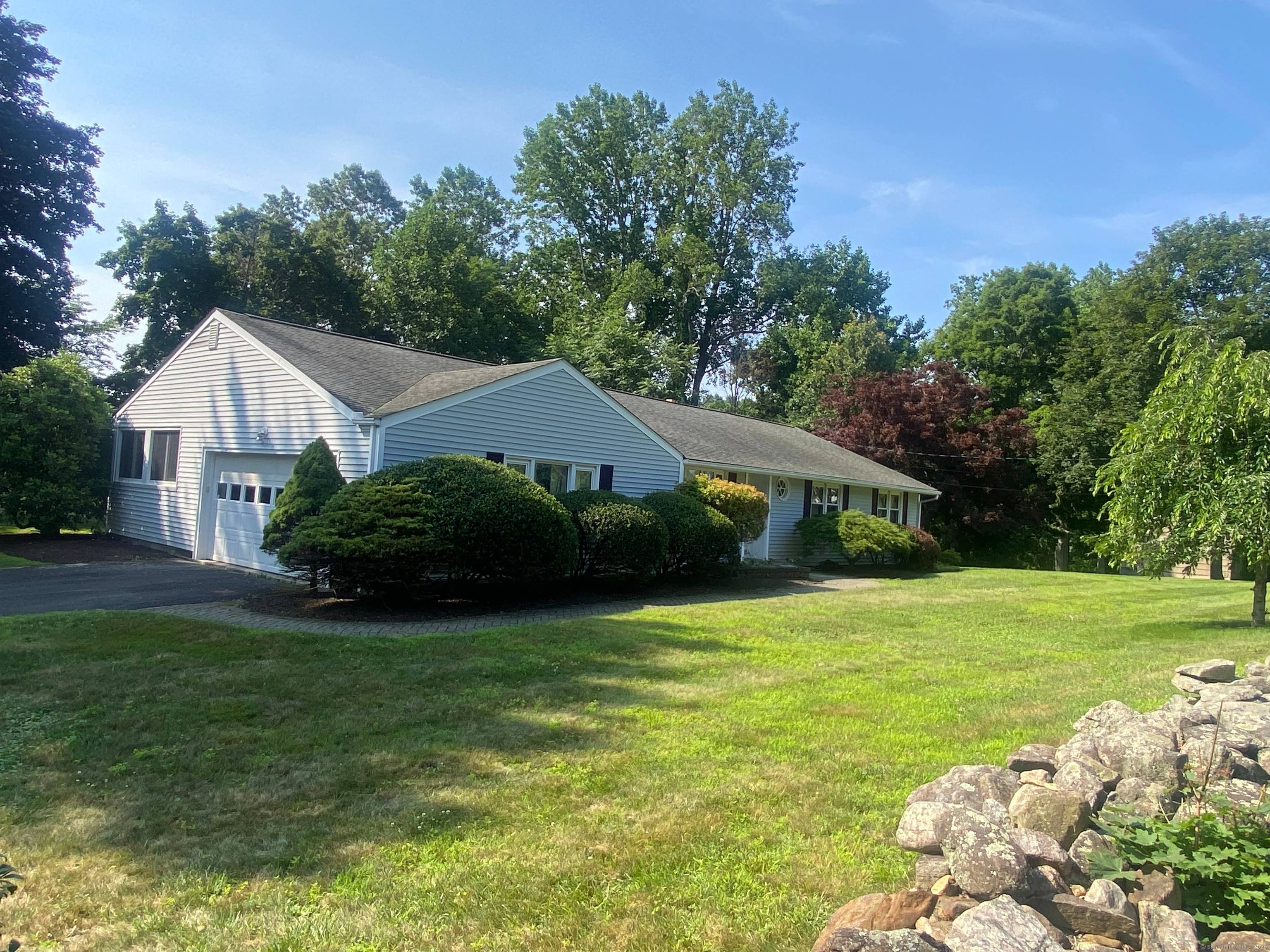 This well maintained Ranch home is situated in an ideal neighborhood for families, offering serene and friendly atmosphere.