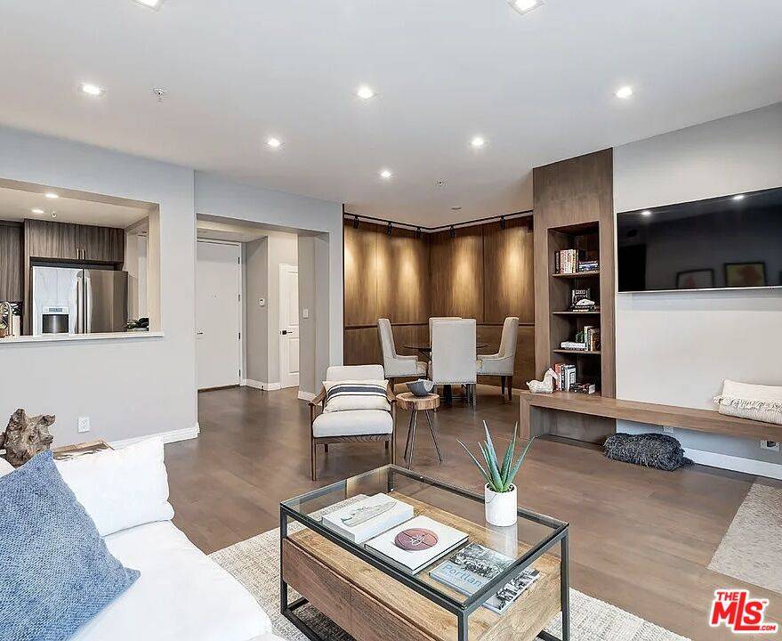 930 N Doheny Dr 2BR Sunset Strip La