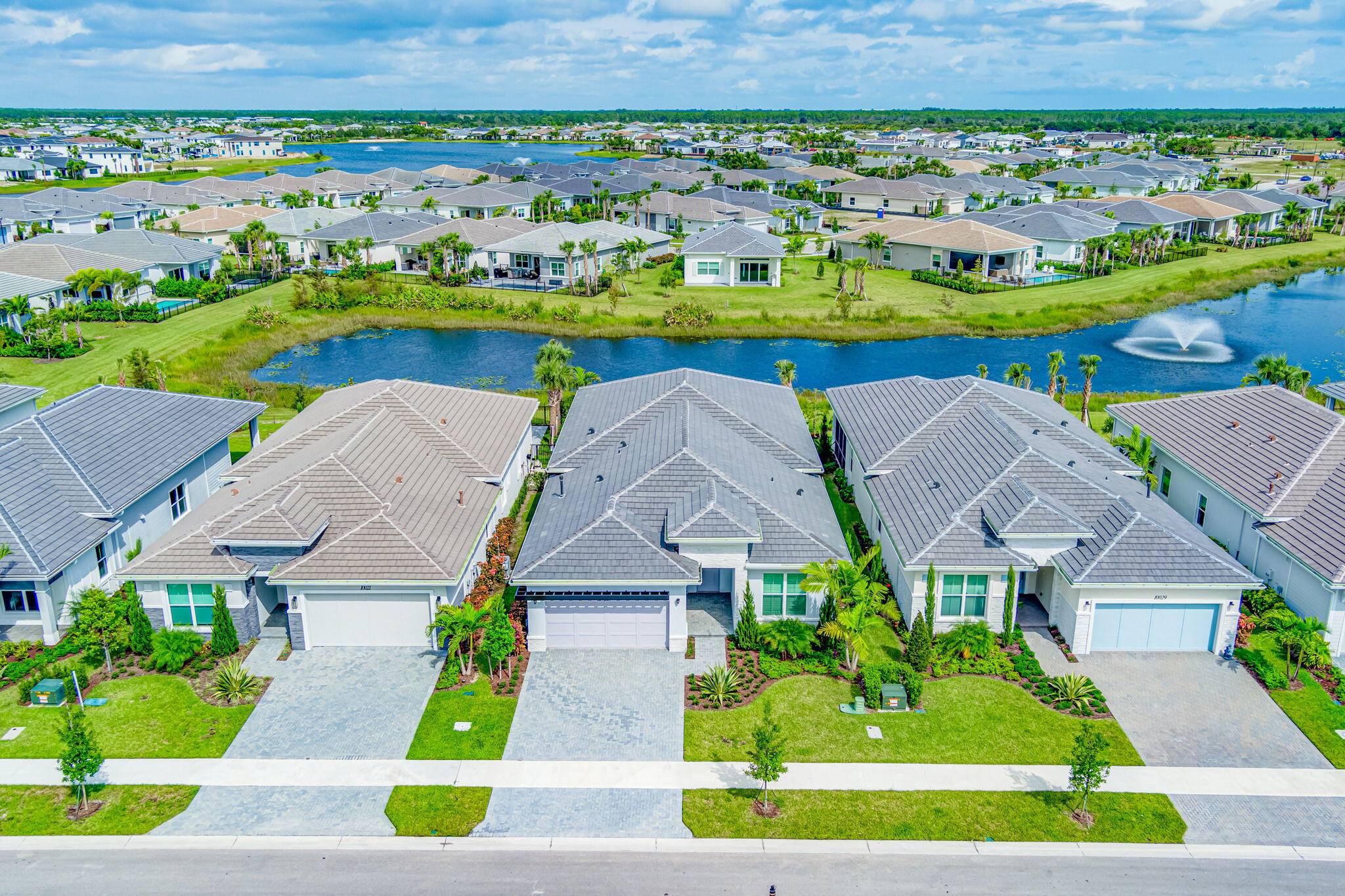 Discover this exquisite 3 bedroom, 3 bathroom home with office, located in the sought after Regency neighborhood of Avenir in Palm Beach Gardens.