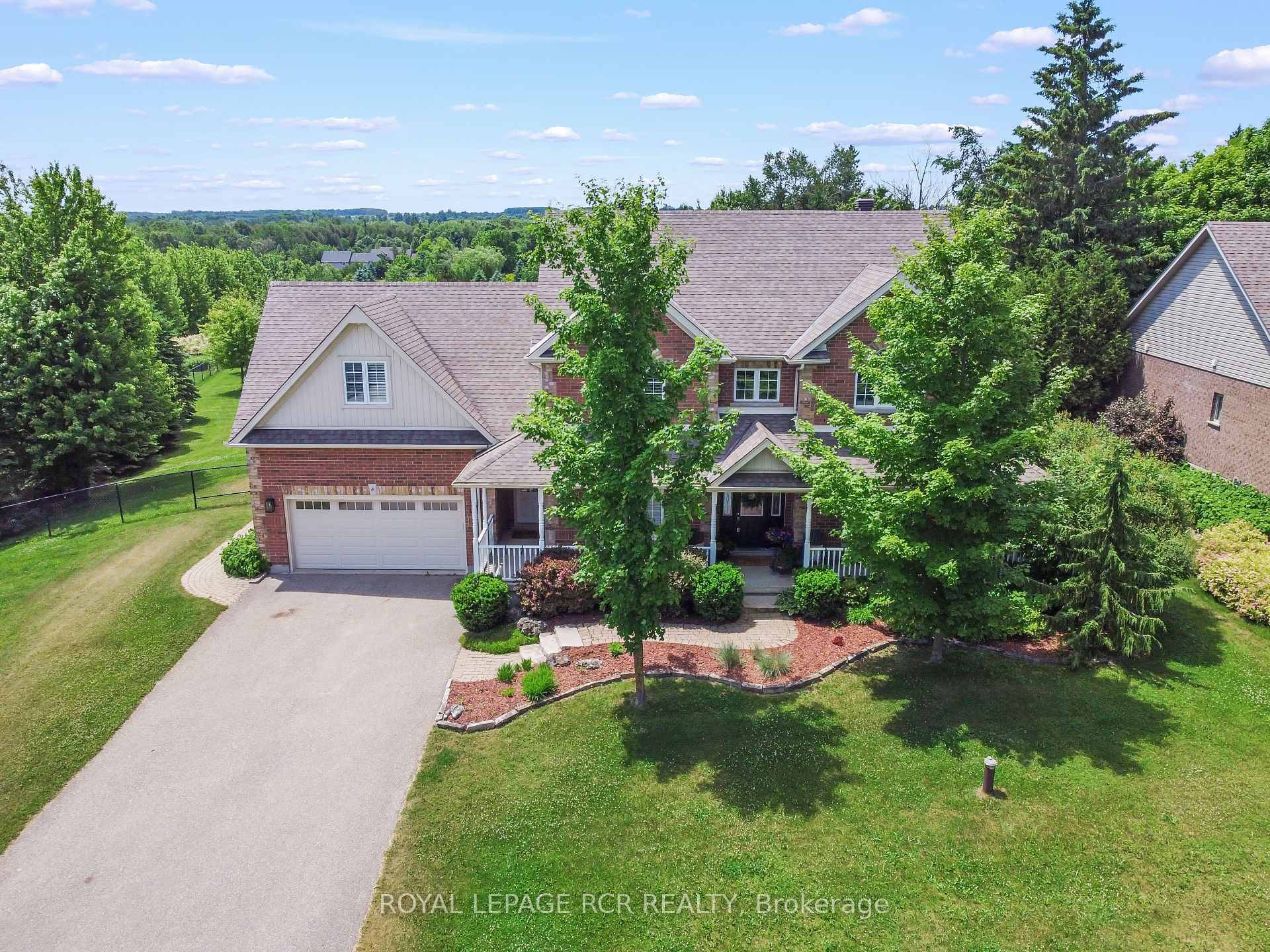 Perfectly set between Orangeville and Shelburne, this elegant home offers a lifestyle that balances space and convenience.