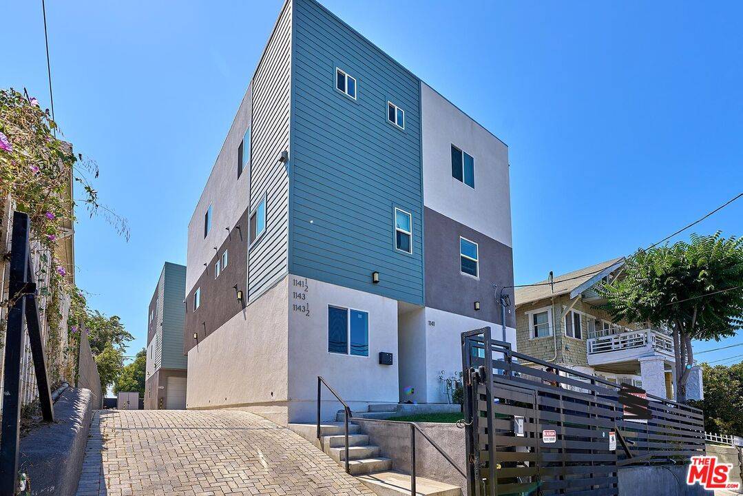 1143 Irolo St 12BR La