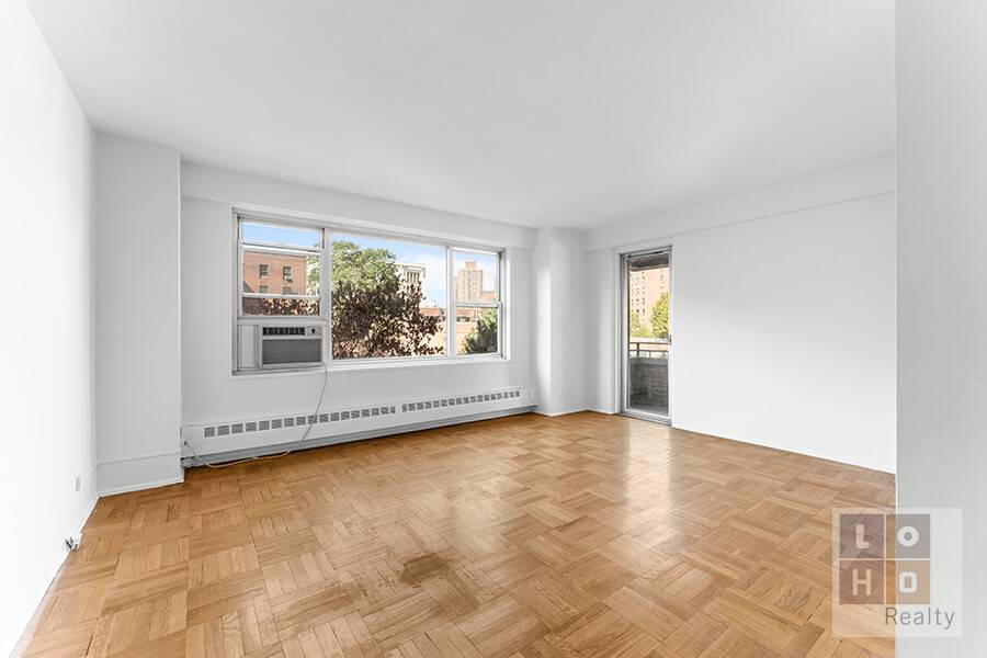 Bright amp ; Spacious 2 Bedroom Apartment with Balcony Overlooking Grand Street Step into this beautifully maintained 2 bedroom apartment, perfectly perched above the vibrant charm of Grand Street.
