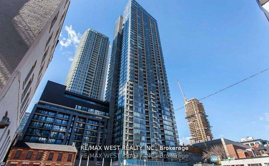 A Gorgeous Luxury Condo, Prime Location in the Heart of Toronto Downtown.