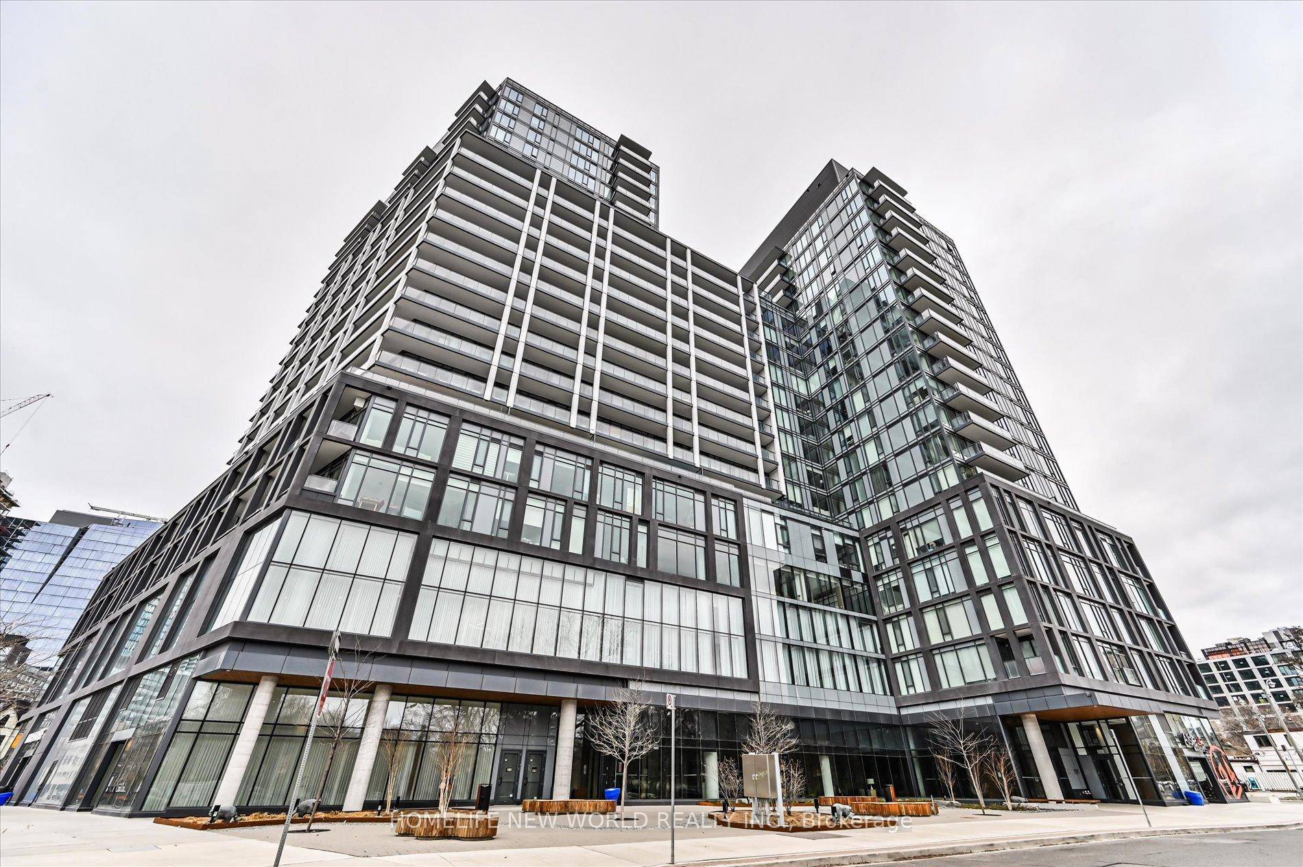 Discover the best of city living with this stylish 3 bedroom, 2 bathroom condo.