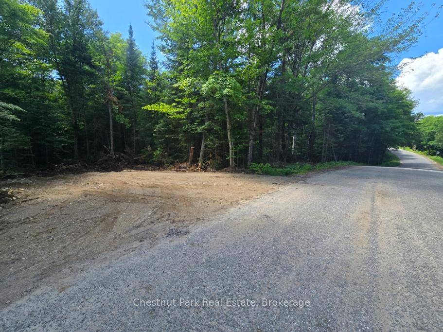 Part 7, of a 6 lot selection over 25 acres Featuring Falling Waters Exceptional Estate Building Lot in Prime Location, Echo Ridge Rd, Kearney.