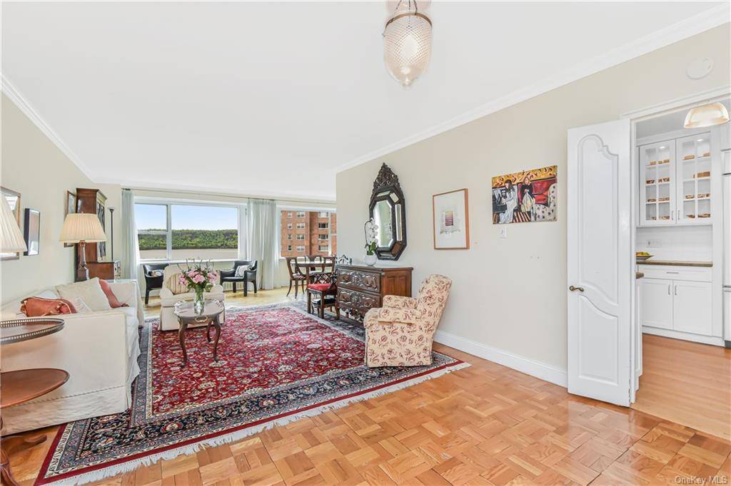 This is a rare opportunity to own a 2400 square foot apartment in serene Spuyten Duyvil area in south Riverdale.
