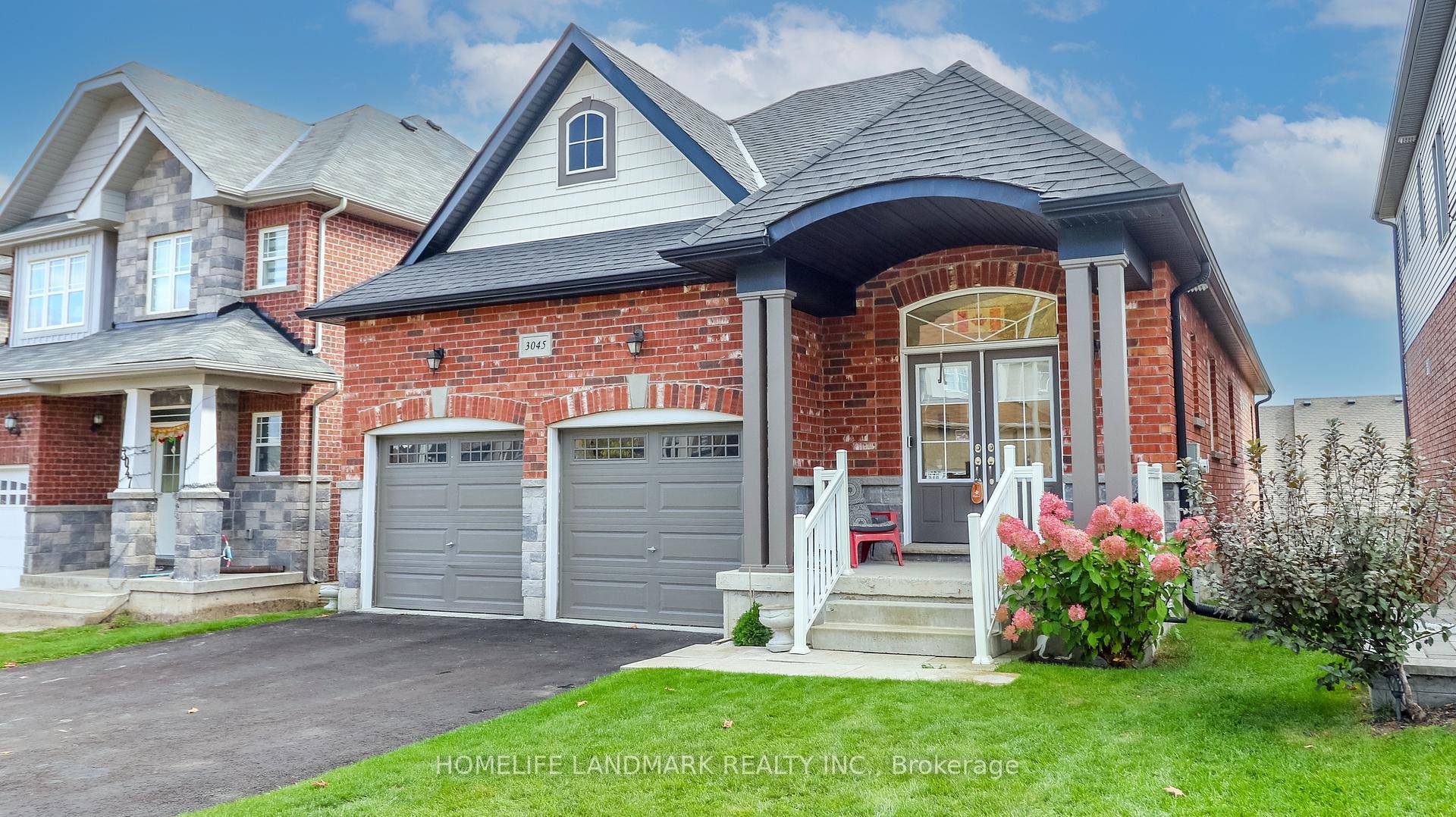 Check out this gorgeous Atherley Model raised bungalow in a really cool neighbourhood in Orillia.