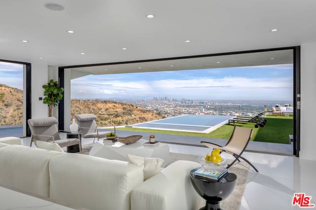 2110 HERCULES DR Hollywood Hills East LA