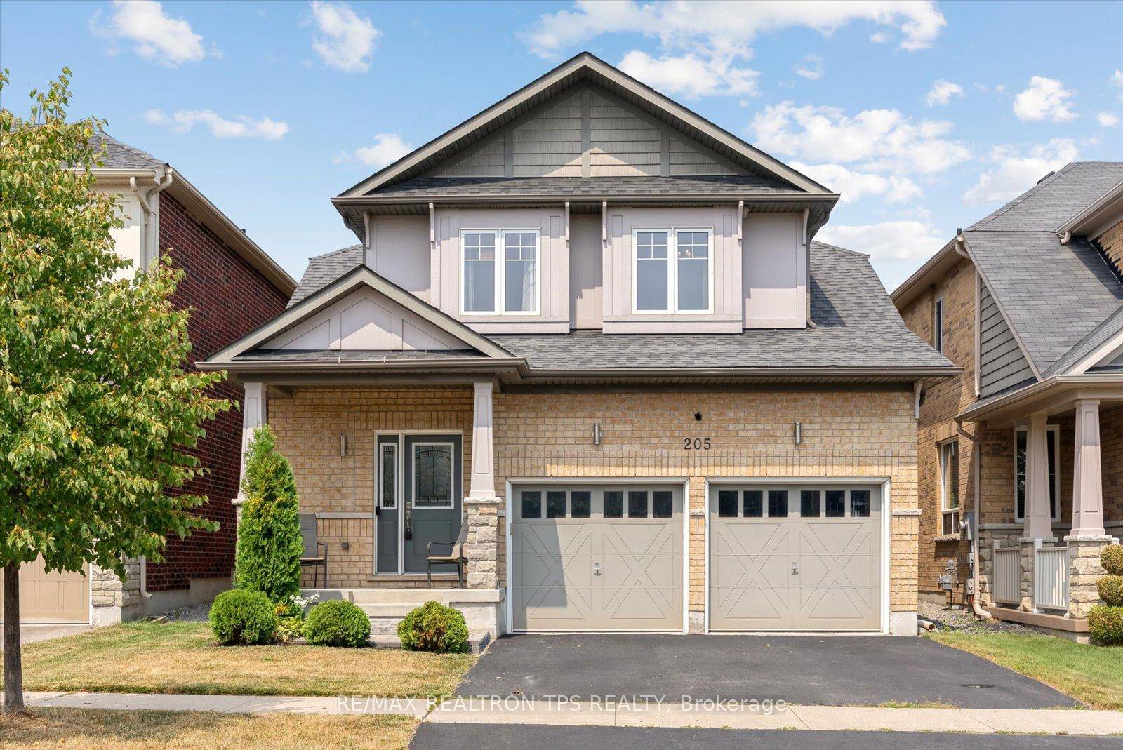 Beautifully maintained and quality built Minto 3 bedroom, 4 bathroom home with a double car garage, located on a quiet crescent in one of North Oshawa's most sought after neighbourhoods.