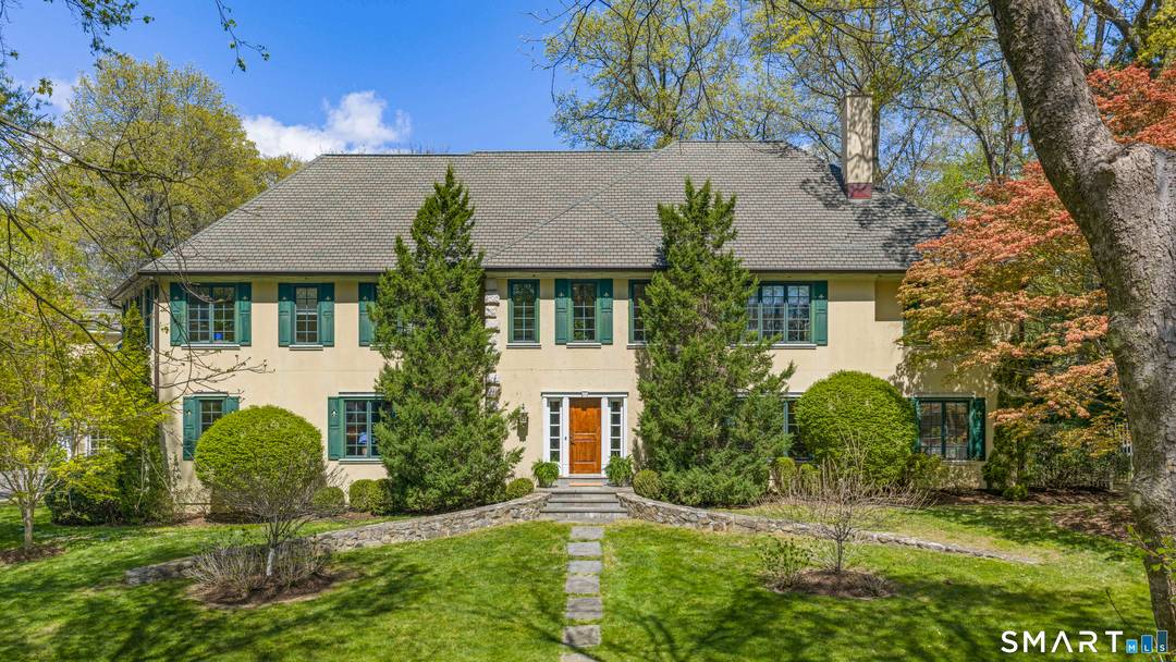 Tucked into one of East Norwalk's most desirable streets in Sasqua Hills, 22 Cavray Road presents 7, 800 sq ft of refined, flexible living space in a location defined by ...