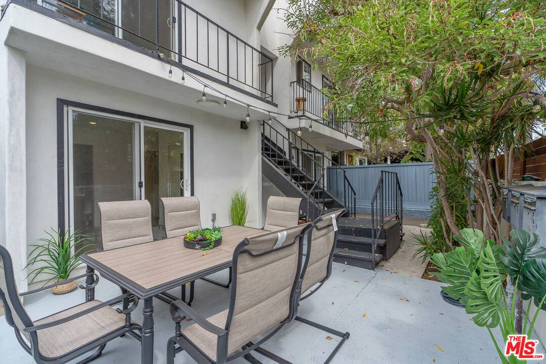 1025   Pleasantview Ave 8BR Marina Del Rey La