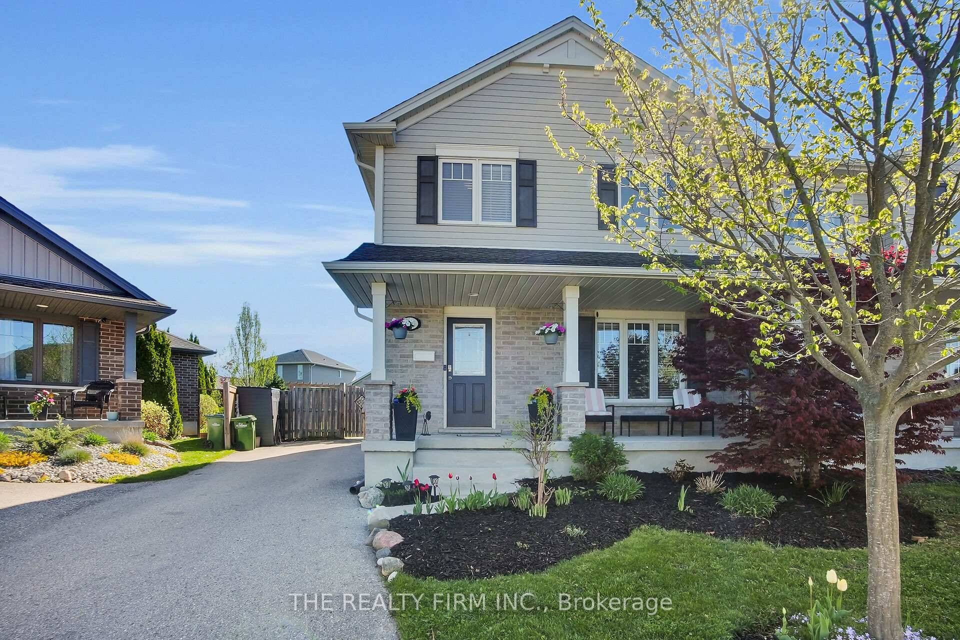 Welcome to 11 Cardinal Court a beautifully updated semi detached home at the end of a quiet cul de sac in northeast St.