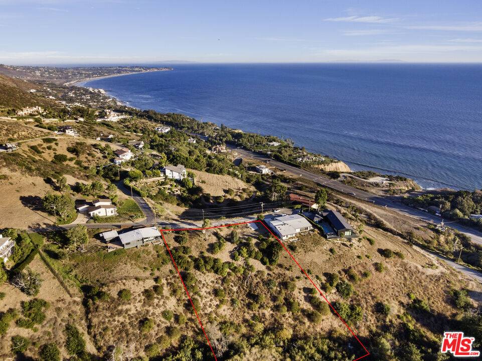 4615   Via Vienta St Malibu La