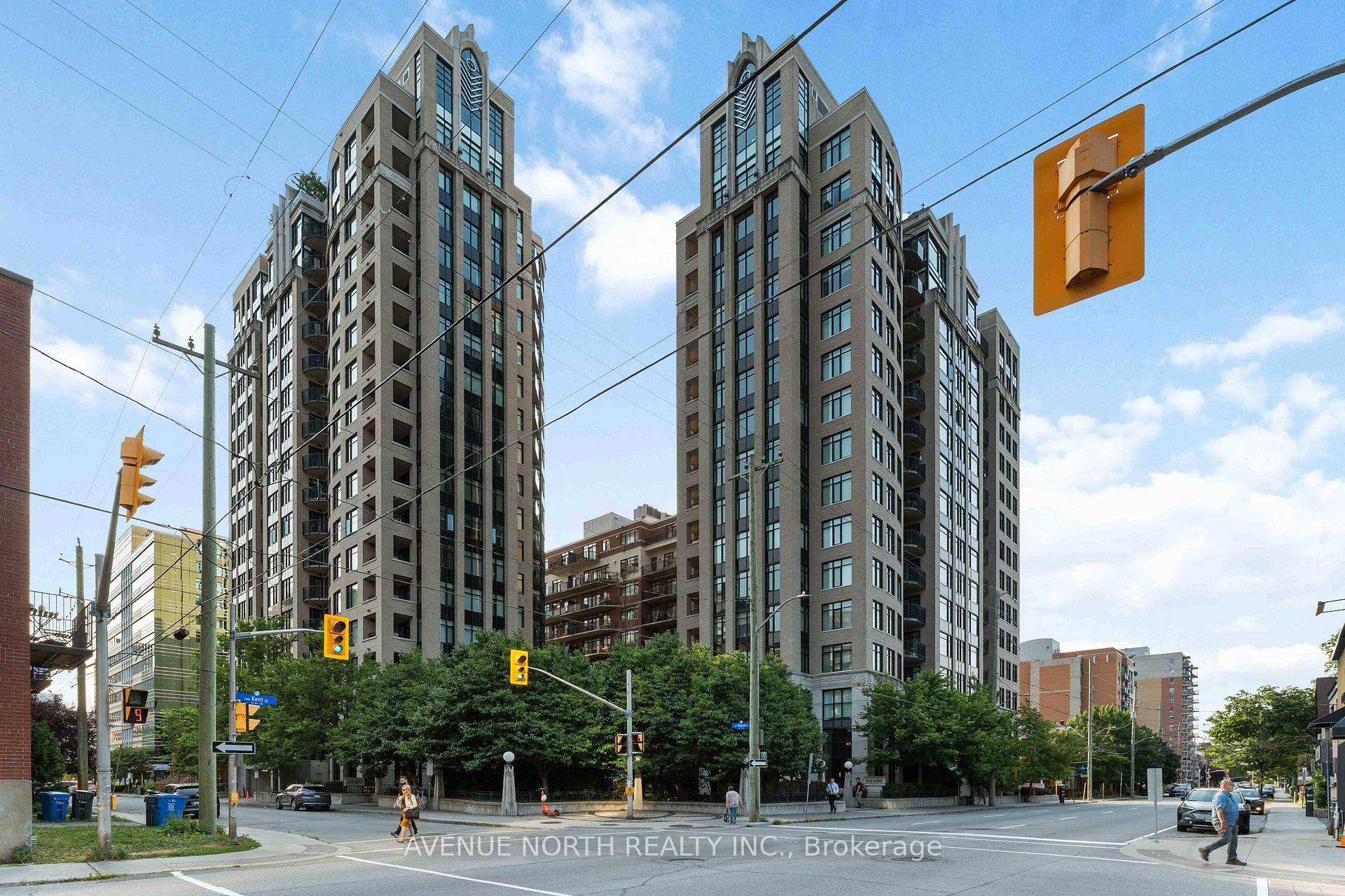 Welcome to this modern one bedroom condo offering the perfect blend of comfort and convenience.