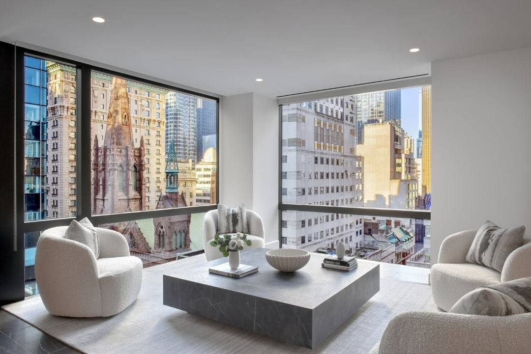 721 Fifth Avenue   Perfect Pied-a-terre in Billionaires' Row