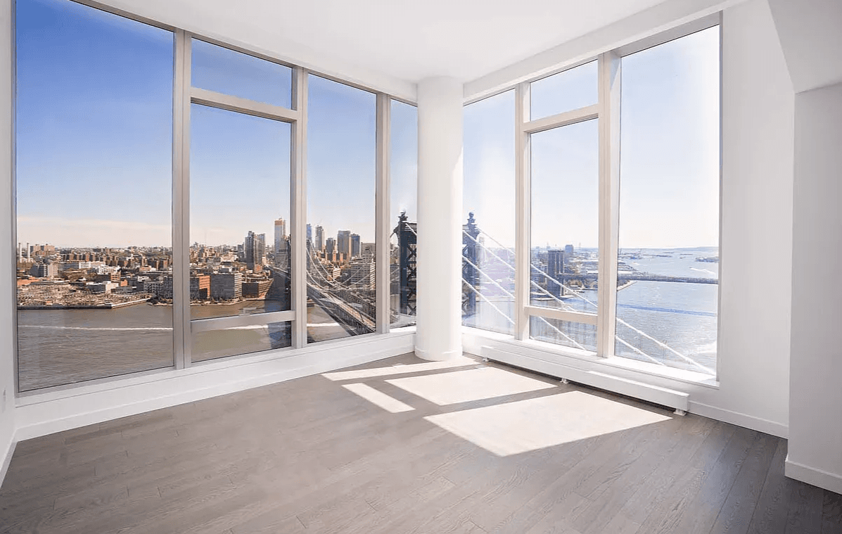 SOUTH FACING 2BD 2BA Residence w/ Skyline Views at the Luxurious One Manhattan Square | LES