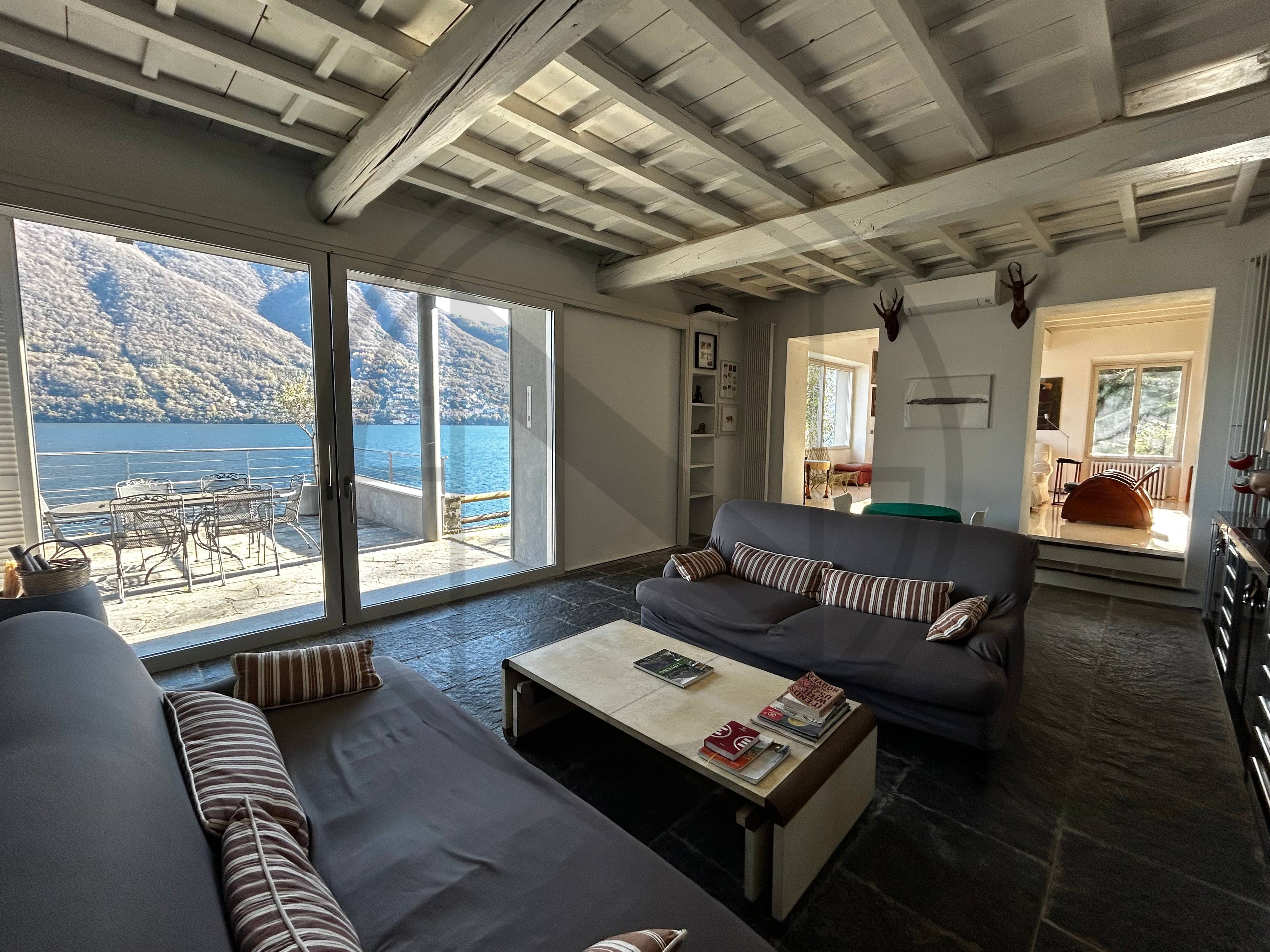 Lake Como Waterfront Villa