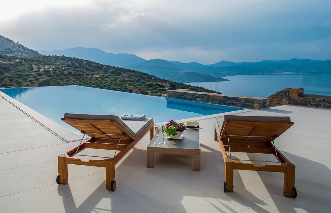Villa in Agios Nikolaos offering astounding sea views