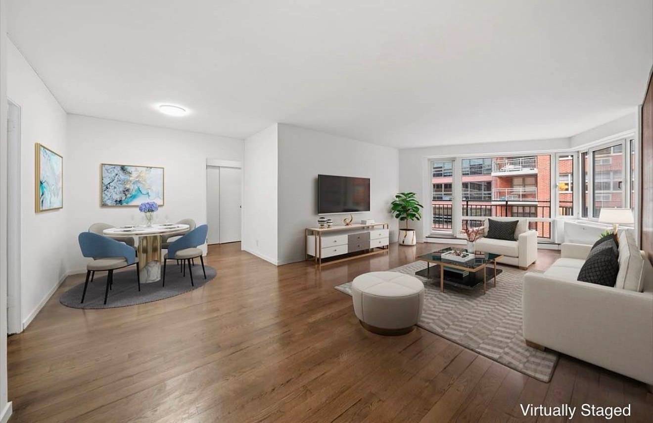 Bright and Spacious 2 bed/2 bath with Balcony in Sutton Place