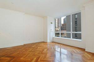 LIVE LIKE A KING! THE LAST PRESTIGIOUS 1BD APARTMENT IN TURTLE BAY.