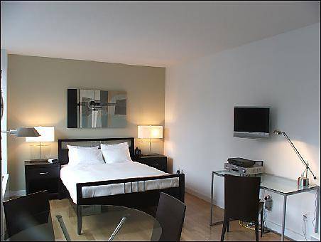 Chelsea and Gramercy Park hemming  has come up in the world, acquiring an affiliation with SoFi (South Fifth Avenue) and NoMad (north of Madison Square). The rakish Main Street - West 32nd Street between Fifth and Broadway