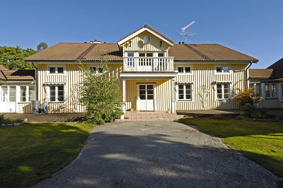 Mansion like Villa in Peaceful part of Stockholm, Sweden