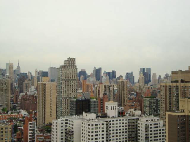 NO FEE & 1 Month Free *  Would You Like A Penthouse - 1 Bedroom with Washer/Dryer ?